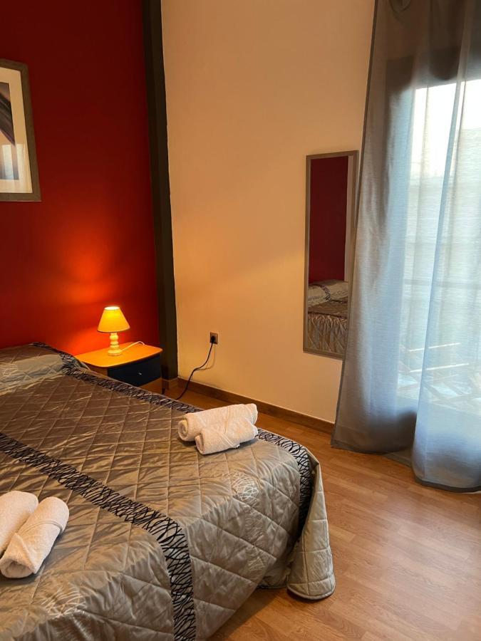 Above Apartments Near The Airport Artemida  Exterior foto
