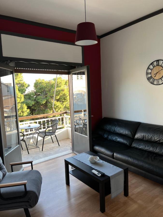 Above Apartments Near The Airport Artemida  Exterior foto