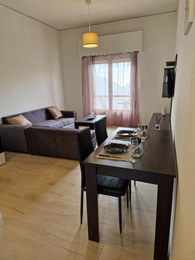 Above Apartments Near The Airport Artemida  Exterior foto